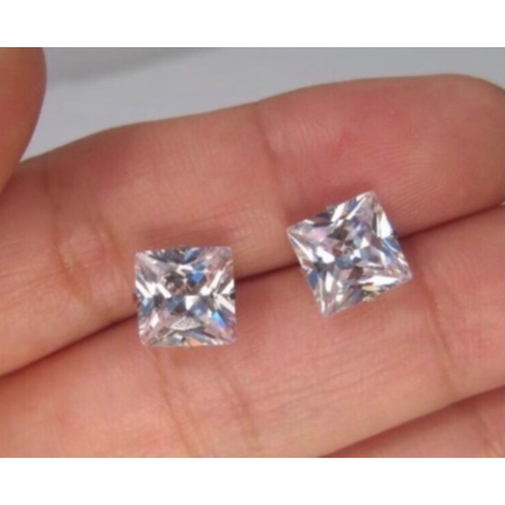 💗 HYPOALLERGENIC PRINCESS CUBIC ZIRCONIA EARRINGS 5mm NEW